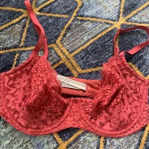 Victoria’s Secret Unlined Lace Bra